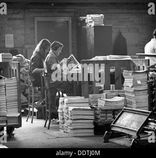 Camera di legame al White Rose premere, Mexborough, South Yorkshire, 1968. Artista: Michael Walters Foto Stock