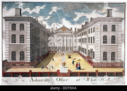 Vista dell'Ammiragliato, Whitehall, con figure nel cortile, Westminster, London, c1750. Artista: Anon Foto Stock