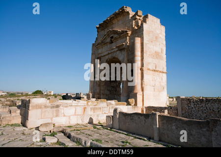 L'Arco di Traiano, Mactaris, Tunisia. Artista: Samuel Magal Foto Stock