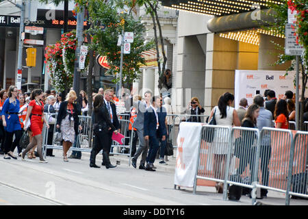 Toronto, Canada. Il 6 settembre 2013. Il formato TIFF è ora uno dei più prestigiosi eventi del suo genere in tutto il mondo.Nel 1994, fu presa la decisione di sostituire il nome "Festival delle Sagre" con "Toronto International Film Festival". Credito: Fotografia Nisarg/Alamy Live News Foto Stock