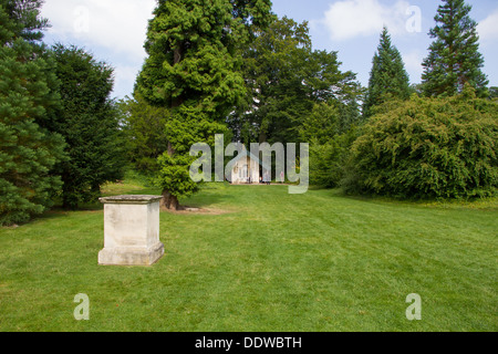 La casa di destinazione e la gamma a Brodsworth Hall di Doncaster, nello Yorkshire meridionale Foto Stock