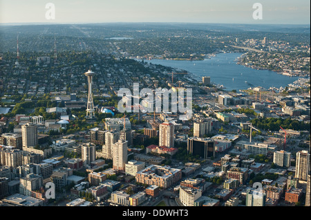 Immagine retrò del centro di Seattle dall'aeroplano Foto Stock