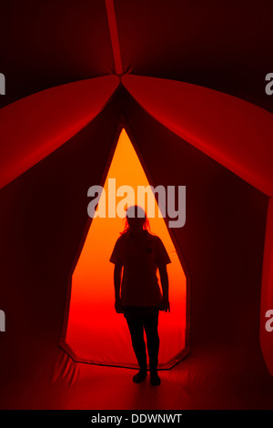 All'interno dell'Amococo Luminarium di Bournemouth, Dorset UK, a settembre Foto Stock