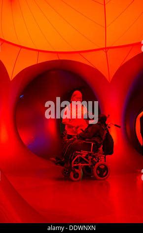 All'interno dell'Amococo Luminarium di Bournemouth, Dorset UK, a settembre Foto Stock