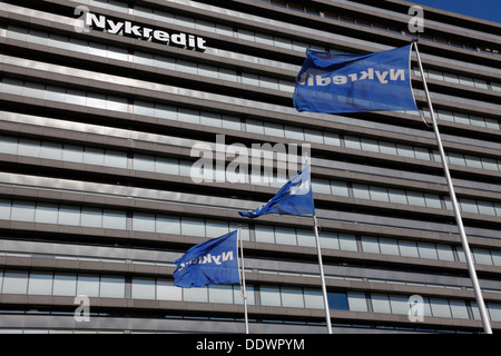 La sede centrale del gruppo Nykredit, banca e mutuo-istituto di credito, presso Kalvebod Brygge a Copenhagen, in Danimarca. Foto Stock