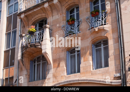 Architettura Art Nouveau sull'edificio Camal a Nancy, Francia. Foto Stock