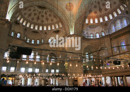 All'interno della Moschea Blu di Istanbul, Turchia Foto Stock