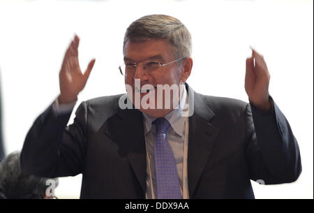 Buenos Aires, Argentina. 08 Sep, 2013. La Germania IOC Vicepresidente Thomas Bach reagisce mentre si parla con un membro del CIO all'IOC125th sessione presso l'hotel Hilton di Buenos Aires, Argentina, 08 settembre 2013. Foto: Arne Dedert/dpa/Alamy Live News Foto Stock