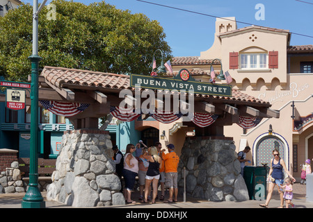 Buena Vista Street, Auto Rossa Carrello stazione / Stop, Disneyland, California Adventure Park, Anaheim Foto Stock