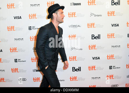 Toronto, Ontario, Canada. 8 Sep, 2013. Attore Jude Law arriva al 'Dom Hemingway' Premiere durante il 2013 Toronto International Film Festival alla principessa di Galles teatro il 8 settembre 2013 a Toronto in Canada. Credito: Igor Vidyashev/ZUMAPRESS.com/Alamy Live News Foto Stock