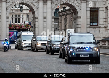 Londra, Regno Unito. 9 Sep, 2013. Il Segretario di Stato americano John Kerry arriva presso il Foreign Office per incontrare il ministro degli Esteri William Hague, come egli continua un tour europeo volti ad accrescere il sostegno per azioni militari in Siria. Credito: Piero Cruciatti/Alamy Live News Foto Stock