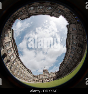 Fish Eye shot dell'Università di Edimburgo Sud College Lothian Scotland Regno Unito ampia vista Foto Stock