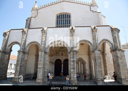 Sao Francisco Chiesa, Evora, Portogallo, 2009. Artista: Samuel Magal Foto Stock