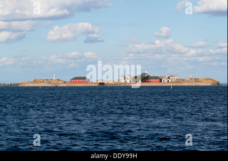 Il vecchio mare fort Trekroner all'entrata del porto al porto di Copenhagen, Danimarca Foto Stock