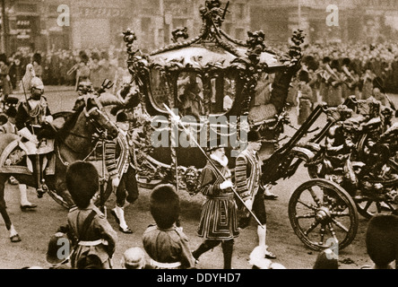 Il re Edoardo VII e la Regina Alexandra sul loro modo di stato Apertura del Parlamento, 1900s. Artista: sconosciuto Foto Stock