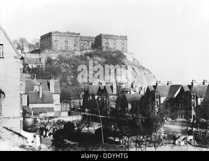 Nottingham Castle fronte ovest dal Parco, Nottinghamshire, c1910(?). Artista: sconosciuto Foto Stock