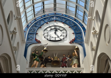 Thornton, Arcade dettaglio interni, Leeds, South Yorkshire, Regno Unito Foto Stock