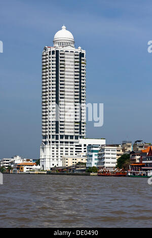 Bangkok River Park condominio, Torre presso il Mae Nam, Menam Chao Phraya, Thailandia, Asia Foto Stock