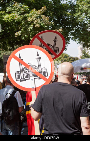 Protesta contro islamisti, segno, Pro Germania movimento di cittadini, dimostrazione contro Salafists, 18.8.2012 nella parte anteriore del Foto Stock