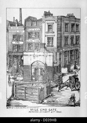 Mile End Gate, Mile End Road, Stepney, Londra, 1866. Artista: C Leggi Foto Stock