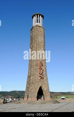 Monumento nazionale dello sciopero generale, la II Guerra Mondiale War Memorial, Wiltz, Lussemburgo, Europa PublicGround Foto Stock