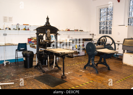Un laboratorio di stampa in una scuola d'arte Foto Stock