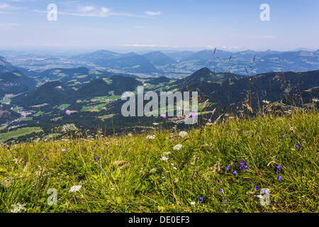 Vista da Kehlsteinhaus o Eagle's Nest verso il gruppo Osterhorn, Konigssee, Berchtesgadener Land, a Berchtesgaden Foto Stock