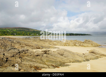 Rock a bassa marea sulla costa sul Lough Swilly, County Donegal, Repubblica di Irlanda, Europa Foto Stock