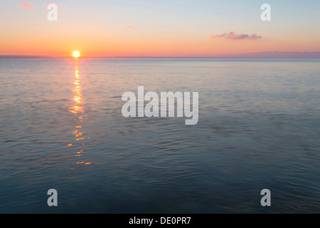 La mattina presto nel porto di Guettingen, Lago di Costanza, Svizzera, Europa, PublicGround Foto Stock