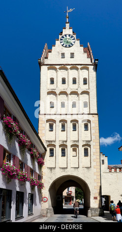 Abbassare il City Gate, noto come Gickeler, Weissenhorn, Neu-Ulm, Schwaben, Baviera, Germania meridionale Foto Stock