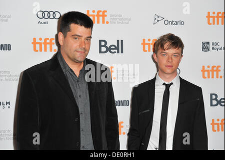 Toronto, Ontario, Canada. 9 Sep, 2013. Direttore NIMR'D ANTAL e attore DANE DEHAAN di 'Metallica attraverso la mai arriva a Scotiabank Theatre premiere durante 2013 Toronto International Film Festival il 9 settembre 2013 a Toronto in Canada. Credito: Igor Vidyashev/ZUMAPRESS.com/Alamy Live News Foto Stock