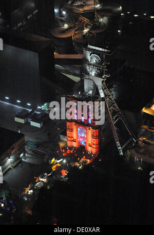 Antenna night shot, Prosper cokeria Bottrop, Kolonie Emscher, Malakowturm torre sul prosperare II miniere di notte, Foto Stock