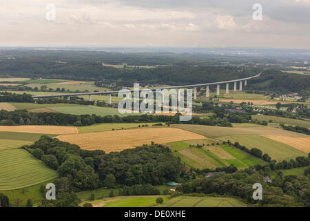 Vista aerea, Ruhrtalbruecke ponte, Ponte Mintard, autostrada A52, l'autostrada, Muelheim an der Ruhr, zona della Ruhr Foto Stock