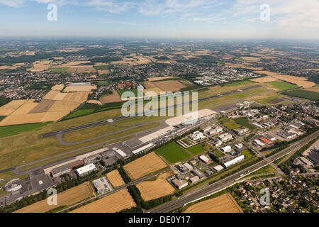 Vista aerea, aeroporto regionale di Dortmund EDLW, Dortmund Airport, la zona della Ruhr, Renania settentrionale-Vestfalia Foto Stock