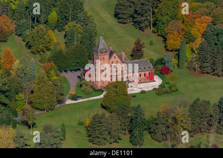 Vista aerea, guest house di Schloss Saareck Castle Foto Stock