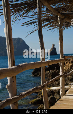 Vista in dettaglio della Cala Benirrás, Ibiza, Spagna, Europa Foto Stock