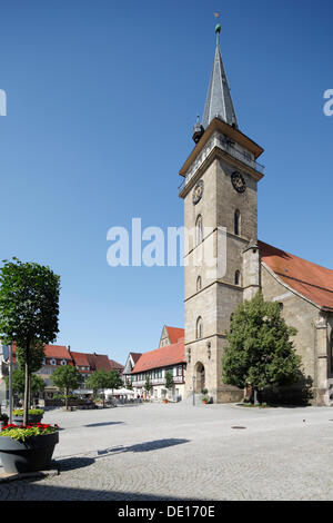 Marktplatz square con la Chiesa Collegiata di San Pietro e Paolo, Oehringen, Hohenlohe, Baden-Wuerttemberg Foto Stock