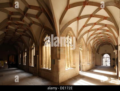 Chiostro della Chiesa Collegiata di San Pietro e Paolo, Oehringen, Hohenlohe, Baden-Wuerttemberg Foto Stock