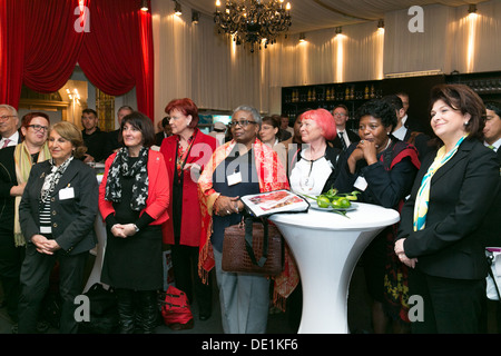 Leipzig, Germania, ricevendo 20 anni l'organizzazione di donne del Partito del socialismo europeo (PSE ) Foto Stock