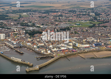 Fotografia aerea di Bridlington fronte mare e porto Foto Stock