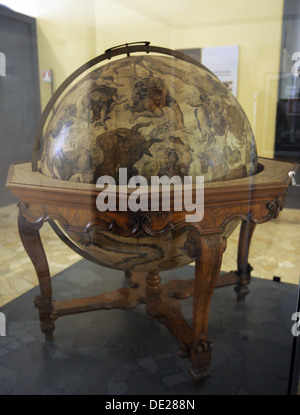 Globo terrestre dal cosmografo Vincenzo Coronelli (1650-1718). Il Museo della Scienza e della Tecnologia Leonardo da Vinci. Milano. Foto Stock