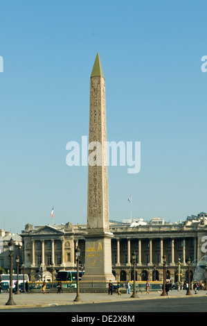 Obelisco di Luxor, Place de la Concorde, Paris, Francia Foto Stock