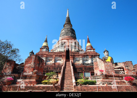 Wat Yai Chai Mongkol, Ayutthaya, Thailandia Foto Stock