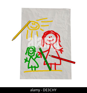Un bianco, stropicciato pezzo di carta con un bambino il disegno su di esso e matite, isolati su sfondo bianco, 3D rendering digitale Foto Stock