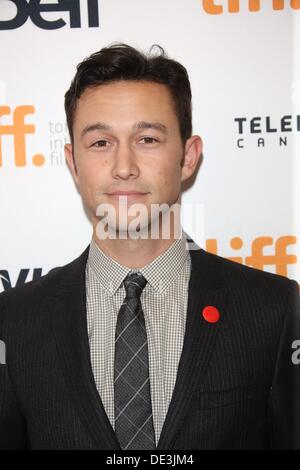 Toronto, Canada. 10 settembre 2013. Direttore Joseph Gordon-Levitt assiste la premiere del 'Dsu Jon' durante la trentottesima annuale di Toronto International Film Festival aka formato TIFF a Princess of Wales Theatre di Toronto, Canada, il 10 settembre 2013. Foto: Hubert Boesl/dpa/Alamy Live News Foto Stock