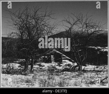 Questa fotografia mostra South Landaff nella contea di Grafton, New Hampshire, un tempo un quartiere fiorente ma ora una città fantasma. L'immagine riflette i cambiamenti nelle comunità rurali americane nel corso del tempo. Foto Stock
