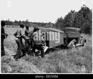 Newberry County, Carolina del Sud. Hot Shot fire Crew da CCC Camp F-6 Allegheny scarico il fuoco li . . . 522797 Foto Stock