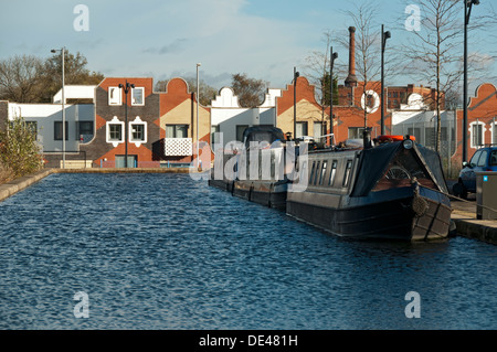 Alcune delle case di Islington quadrato dal campo di cotone Park, New Islington, Ancoats, Manchester, Inghilterra, Regno Unito Foto Stock