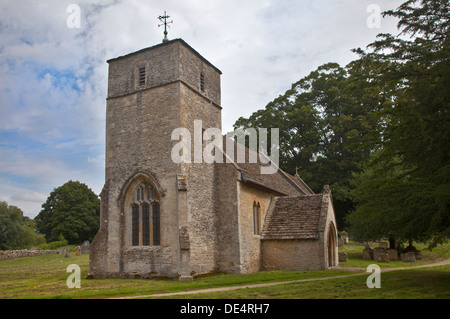 San Michele e la chiesa di St Martin, Eastleach Turville, Gloucestershire, Inghilterra Foto Stock