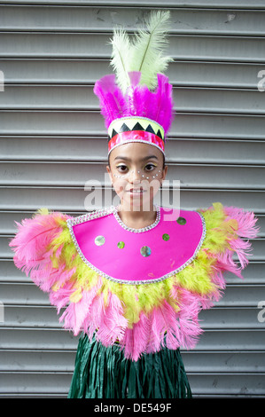 2012 West Indian/Caraibi Kiddies parade, Crown Heights. Ritratto di ragazza in costume. Foto Stock